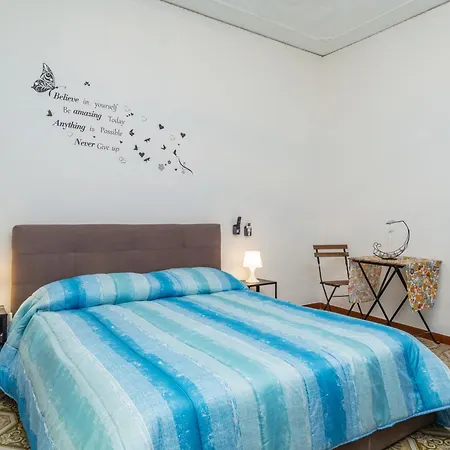 Apartment Sweet House